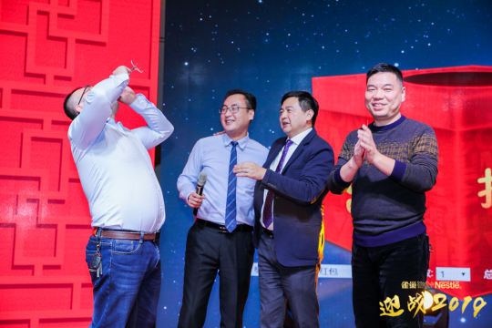 完成活动后的数据分析，了解照片直播效果和参与度