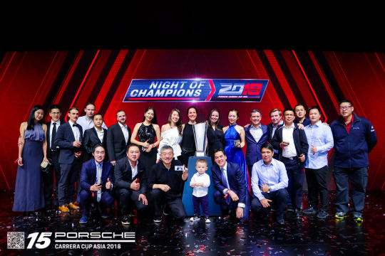现场音乐表演，让您在激烈的赛事之余，感受音乐的魅力