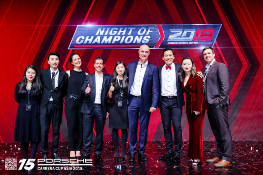 车迷见面会，与喜爱的车手互动交流，分享赛道上的感动