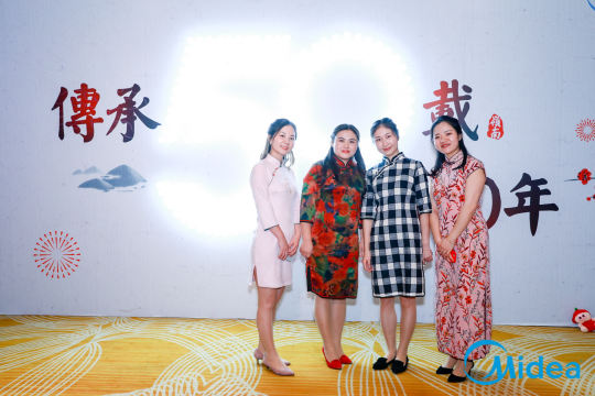 活动将吸引来自世界各地的参与者和观众，增强品牌的国际影响力