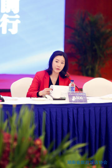 与行业专家和领导面对面交流，互通有无