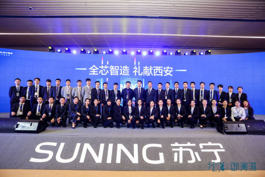 联络媒体机构，邀请媒体代表参加活动，扩大宣传效果