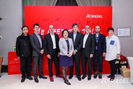 精心设计活动议程，确保每个环节都充满亮点与惊喜