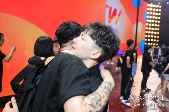 增加科技因素，提高活动创意性和互动性