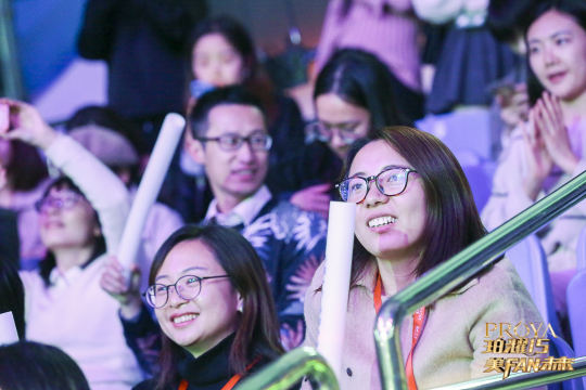 我们将通过照片直播，将活动的热情和活力传达给全球观众