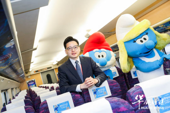根据用户反馈调整照片直播服务，以满足客户需求