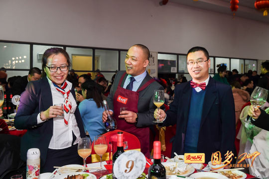 将现场照片直播作为活动后续宣传的重要素材之一