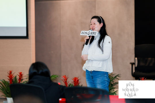 确保活动现场的照片直播设备和网络连接的稳定性