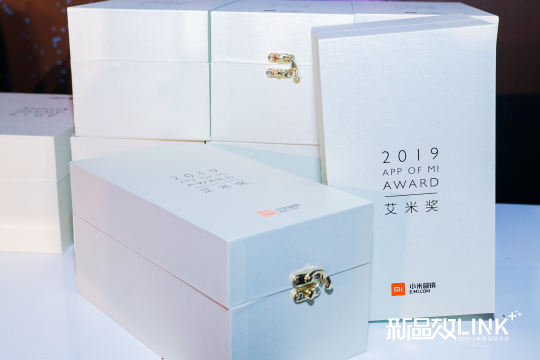 确定包括价格、折扣和其他预售优惠，以促成新产品的买卖