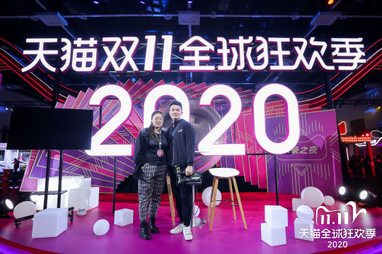 在本次活动中，我们将会带给您前所未有的购物体验，让您享受到全新狂欢购物的乐趣