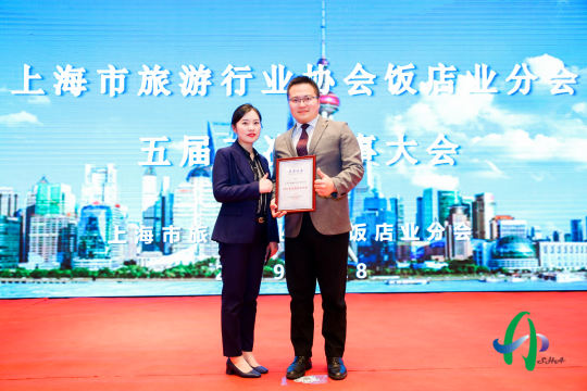 成果发布：宣布活动的成果和重要决议，为行业注入新动力