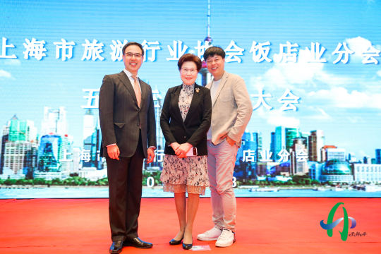点亮行业：照片直播案例展示饭店业的突出成就和创新实践