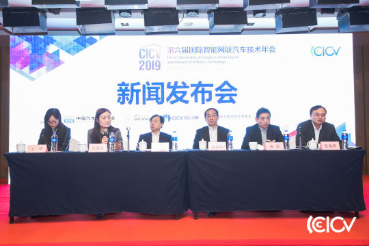借助照片直播技术，让人们亲临现场的感受与参与