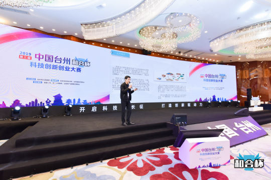 根据活动反馈和评估结果，制定完善计划