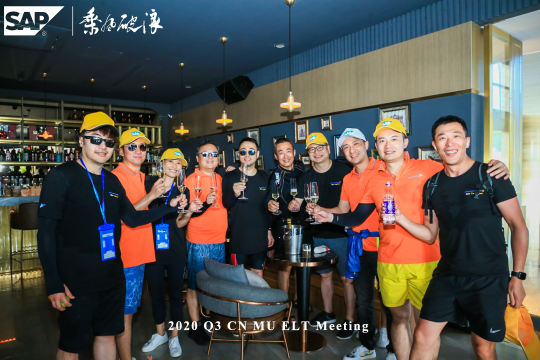 本次活动的目的是分享科技成果和探讨行业发展趋势
