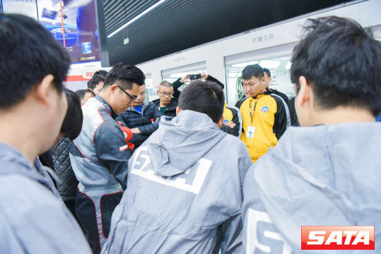 摄影装备展示，为摄影师提供更多选择