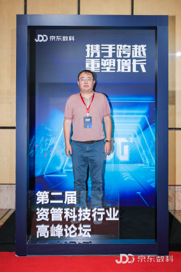 活动现场还将有照片直播，即时传输照片，更新让人充满期待