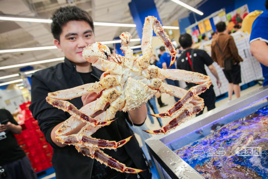 我们需要及时处理活动现场的各种照片直播内容，以保证宣传效果和用户体验
