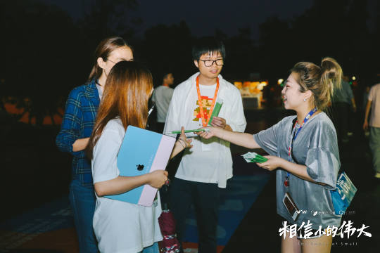 利用现场照片直播服务，让您的活动更具影响力