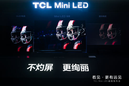 活动现场进行签到、领取礼品等流程，确保活动秩序