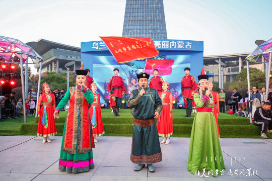 内蒙古文化旅游在海内外具有重要的价值，这次活动为文化旅游做了一次重要的宣传