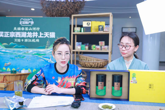 提供专业的摄影师团队，确保活动细节完美呈现
