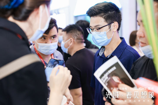 为方便媒体朋友们的报道，派遣专人提供贴心照顾及交流