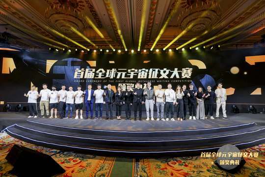 策划精彩的文学表演，让观众沉浸在文学作品的魅力之中。