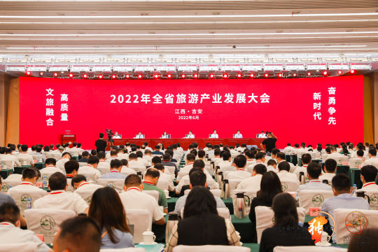 布置场地，打造最佳展示效果