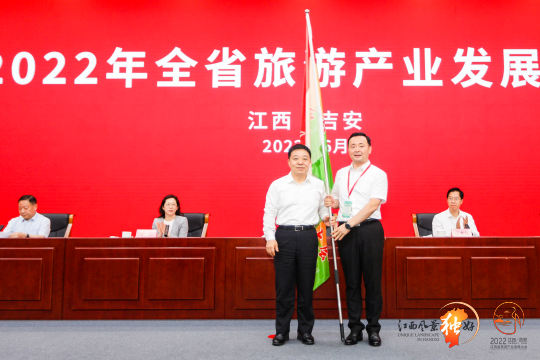 礼品赠送，馈赠观众和业内从业人员