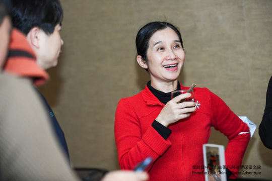 增加社交互动环节，让车主们更好地交流和互动