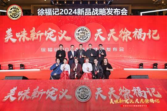 安排专人负责照片直播的监控和管理，及时解决问题