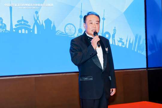 加强会奖旅游与环境保护、社会责任的结合，通过照片直播案例宣传可持续发展理念