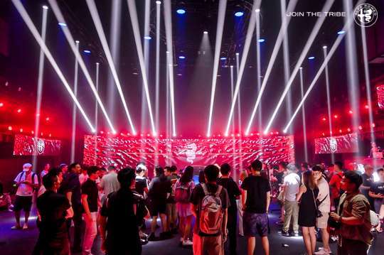 进阶讲座：邀请行业专家分享关于照片直播的最新科技与趋势