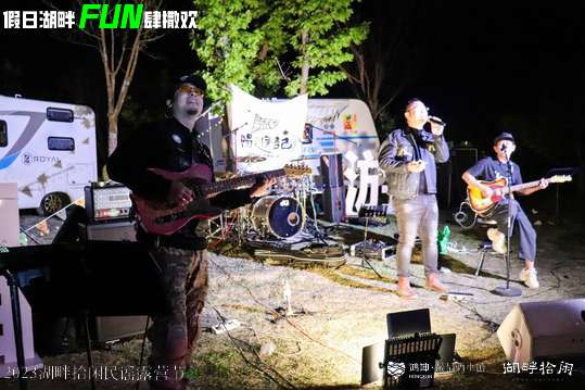 精选知名民谣音乐人，他们的演出将引发观众的共鸣和热情。