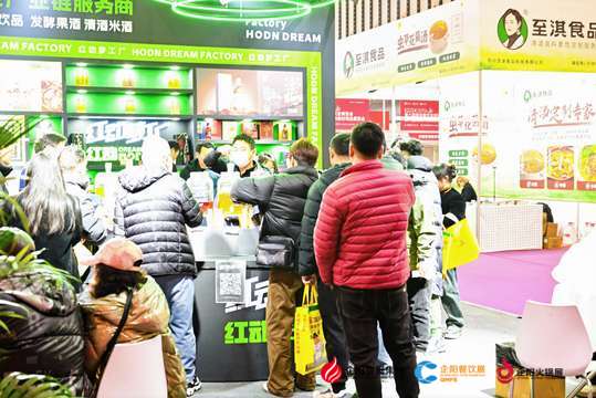 展会现场将设置照片直播区域，实时分享展览精彩瞬间