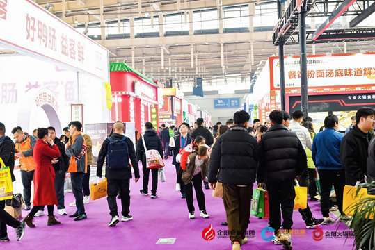参展商将展示最新产品与技术，吸引观众目光，拓展市场