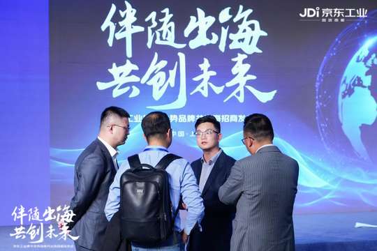 筹备照片直播的素材库，方便后续宣传