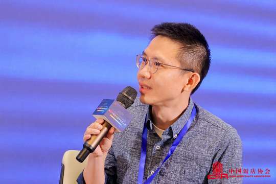 观摩交流时间，参观成都本地餐饮数字化模式