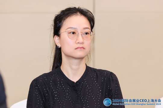 提供全方位的服务和支持，确保大会顺利进行和成功举办